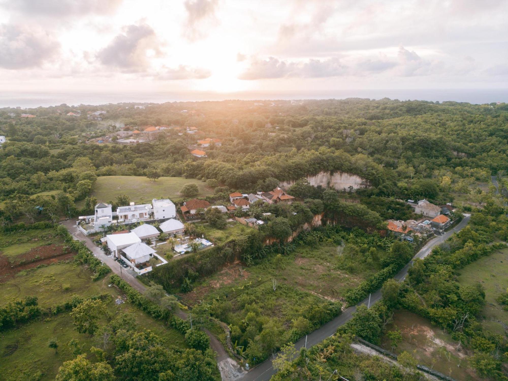 Sukacita Hill Hotel Uluwatu  Luaran gambar